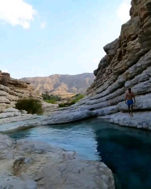 حوضچه فیروزه‌ای / بندر خمیر