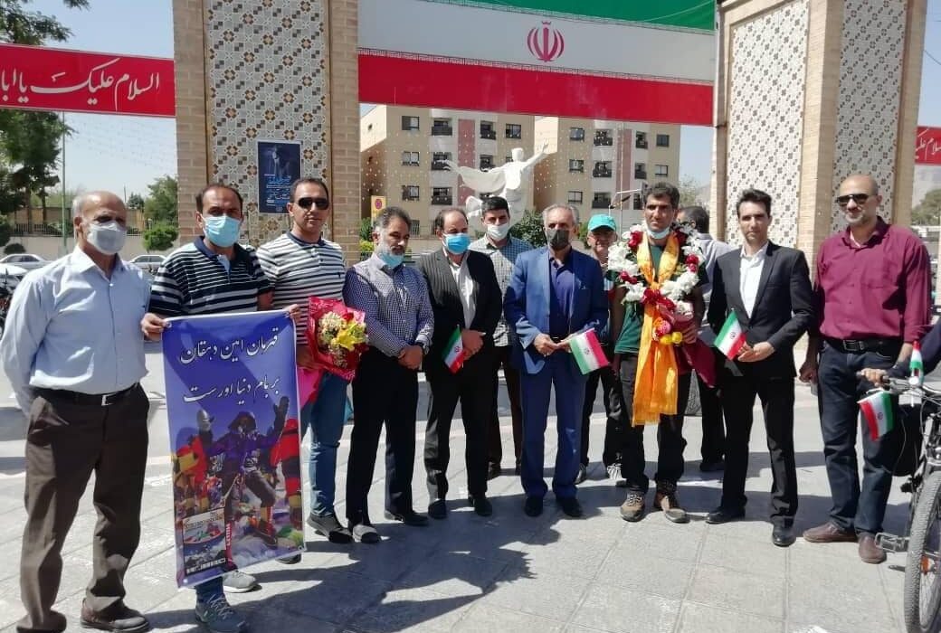 «امین دهقان» و «سعید میرزایی» وارد ایران شدند