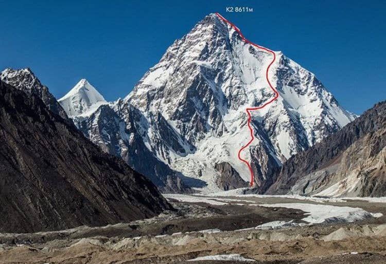 نخستین فرودکامل با اسکی از K2