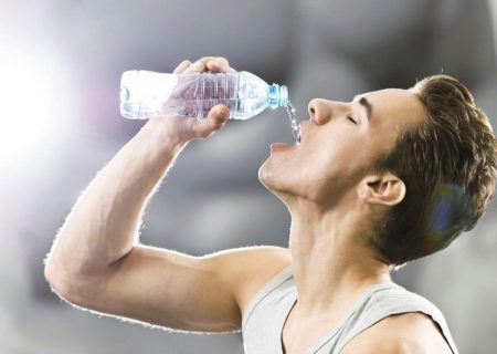 ‍ چرا ورزشکاران نباید نوشیدنی سرد بنوشند