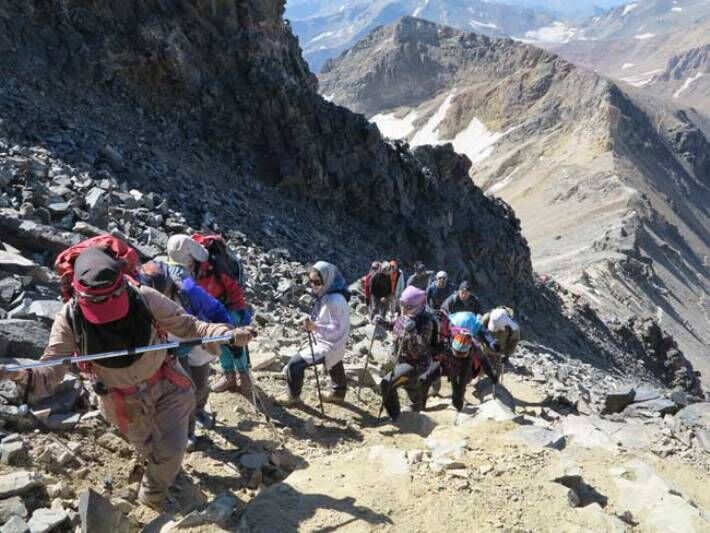 کرونا مجتمع‌ کوهنوردی علم‌کوه و تخت‌سلیمان را تعطیل کرد