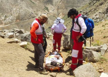 ۸ عملیات نفس‌گیر برای نجات مرد ۶۵ ساله در ارتفاعات دره کیوار همدان