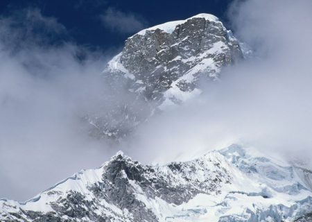 نخستین‌ صعود رخ جنوبی «نوادا هواماشراجو شرقی»
