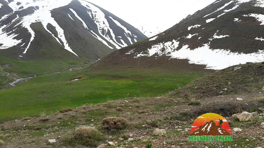گزارش صعود و بررسی مسیر قله الرم‌ ۳۸۸۰ متر