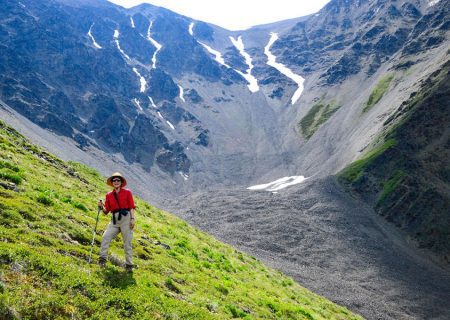 با کوهنوردی دنیای شادی برای خود بسازید