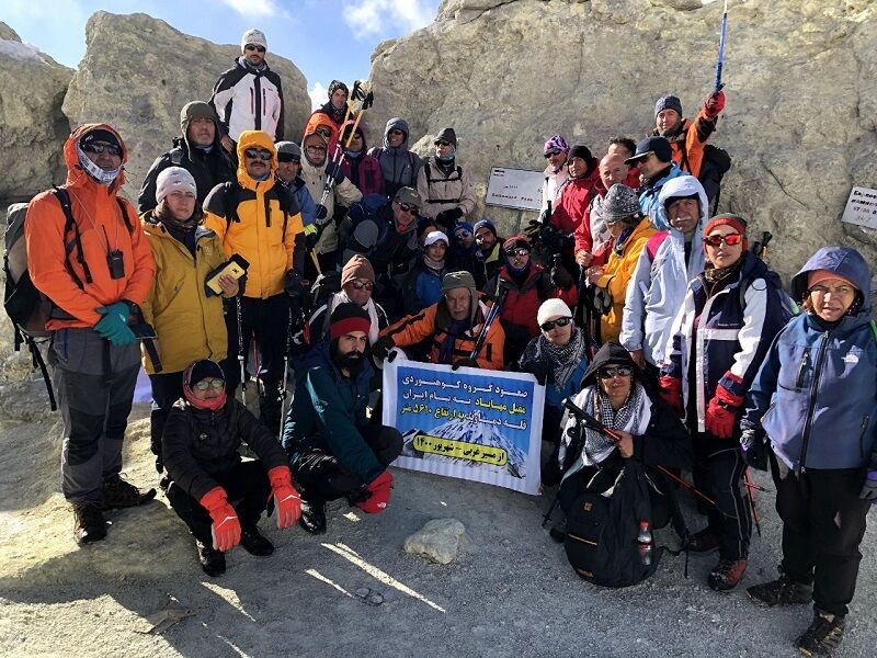 کوهنوردان مهابادی قله دماوند را فتح کردند