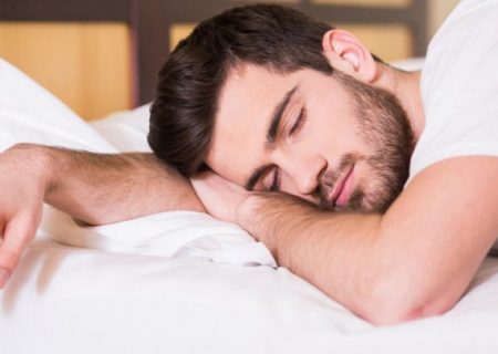 با شکم گرسنه نخوابید