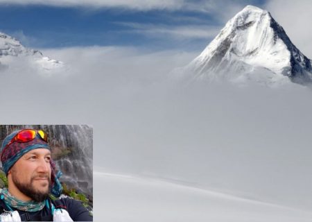 کوهنورد روس در حین صعود انفرادی خان تنگری مفقود شد