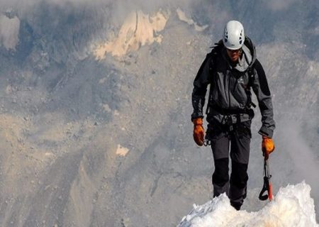 فتح ۱۴۱ قله مرتفع کشور توسط معلم بازنشسته ایلامی/ کوهنوردانی که حتی مأمنی ندارند
