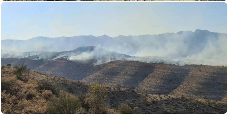 آتش دوباره به جان رشته کوه‌های فیروزآباد افتاد