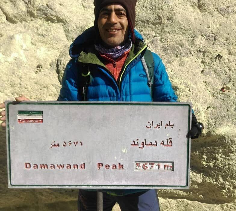 کوهنورد پیوند کلیه ابهری به قله دماوند صعود کرد