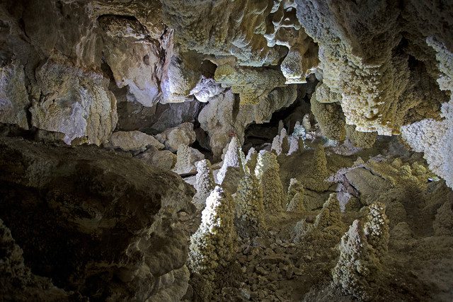 آگاهی از ارزش‌های چندجانبه و حمایت‌های پژوهشی، راهکار حفاظت از غارها