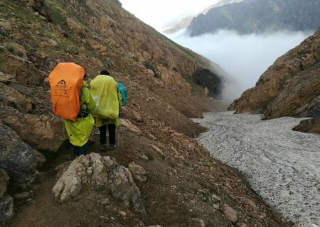 زنان کوهنورد گنابادی بر فراز قلل مرتفع ایران