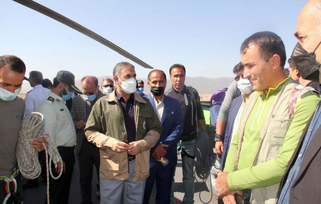 اعزام کوهنوردان برای مهار آتش سوزی به کوه نیر شهرستان بویراحمد