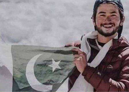 کوهنورد جوان پاکستانی در راه چهارمین ۸۰۰۰ متری خود