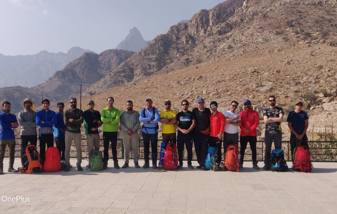 دوره کارآموزی کوهپیمایی در بندرعباس برگزار شد