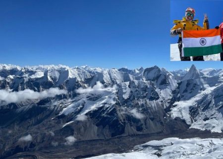زنان کوه‌نورد هندوستانی بر فراز یکی از چالشی ترین ارتفاعات کشور خود