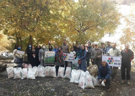 مشارکت در پویش “سهم من از طبیعت ” در روستای آهار