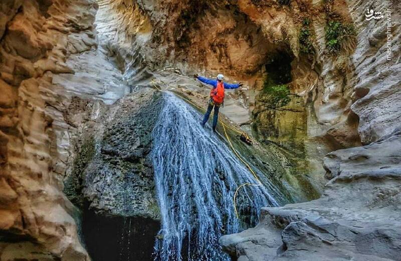 جزئیات سیل مرگبار برای کوهنوردان در آبشار درزو عسلویه