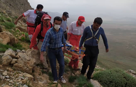۱۱ساعت عملیات جست‌وجو و نجات افراد مفقود شده در کوه های ایرندگان منطقه چشمه کندو در شهرستان خاش