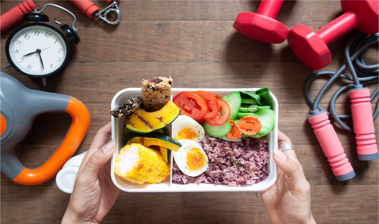آیا غذا خوردن بعد از تمرین درست است
