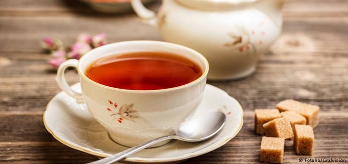 مضرات مصرف چای مانده برای بدن