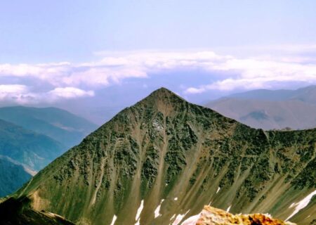 قله سیاه کمان/ ارتفاع ۴۴۸۶ متر