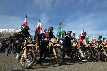 رژه موتوری سپاه به مناسبت دهه فجر در کرمانشاه برگزار می‌شود