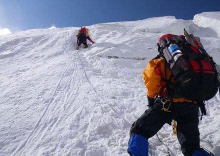 صعود و کوهنوردی انفرادی ممنوع