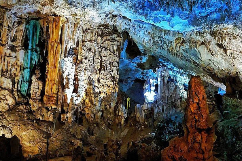غار ده شیخ شگفت انگیز ترین جاذبه گردشگری استان کهگیلویه و بویراحمد