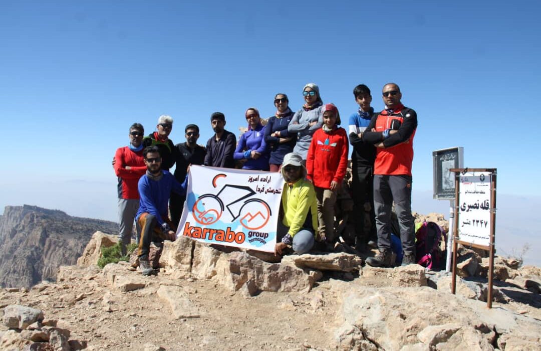صعود تیم کوهنوردی گروه کرابو به قله نصیری کوه گنو بندرعباس