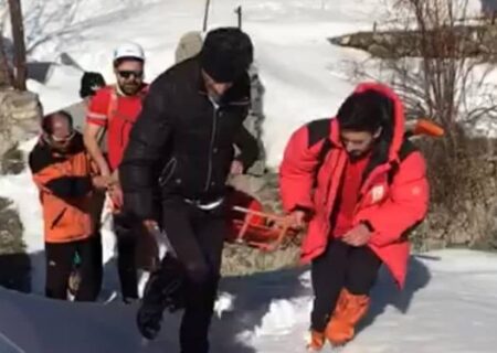 امدادرسانی به کوهنورد سقوط کرده در ارتفاعات شیرپلا / انتقال مصدوم توسط بالگرد انجام شد