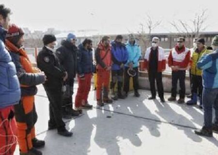 پیکر کوهنورد جان باخته در علم کوه، تحویل مراجع قانونی شد