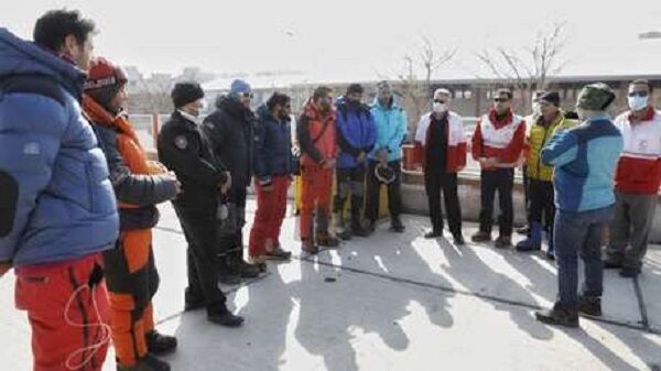پیکر کوهنورد جان باخته در علم کوه، تحویل مراجع قانونی شد