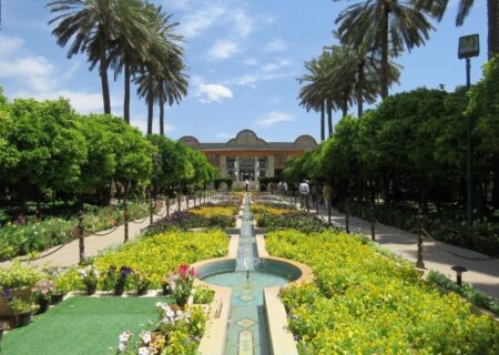 بدون شک نارنجستان قوام یکی از زیباترین باغ های ایرانی هست
