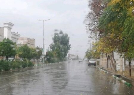 باد شدید و رگبار تا سه شنبه در تهران ادامه دارد