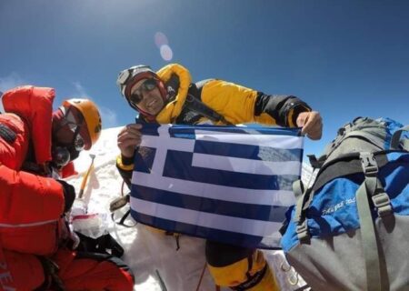 مرگ کوه‌نورد یونانی، پس از صعود دائولاگیری