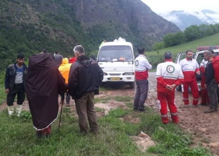 نجات ۱۵ کوهنورد پس از ۱۹ ساعت مفقودی در کوهستان