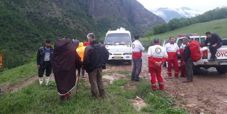 نجات ۱۵ کوهنورد پس از ۱۹ ساعت مفقودی در کوهستان
