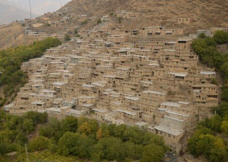 روستای پلکانی و زیبای دولاب