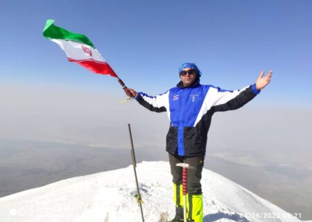 کوهنورد بوشهری موفق به صعود به بام ترکیه شد