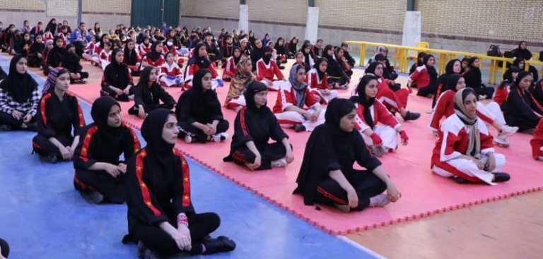 تیم بانوان گناوه قهرمان سوپرکنتاکت کیک بوکسینگ استان بوشهر شد