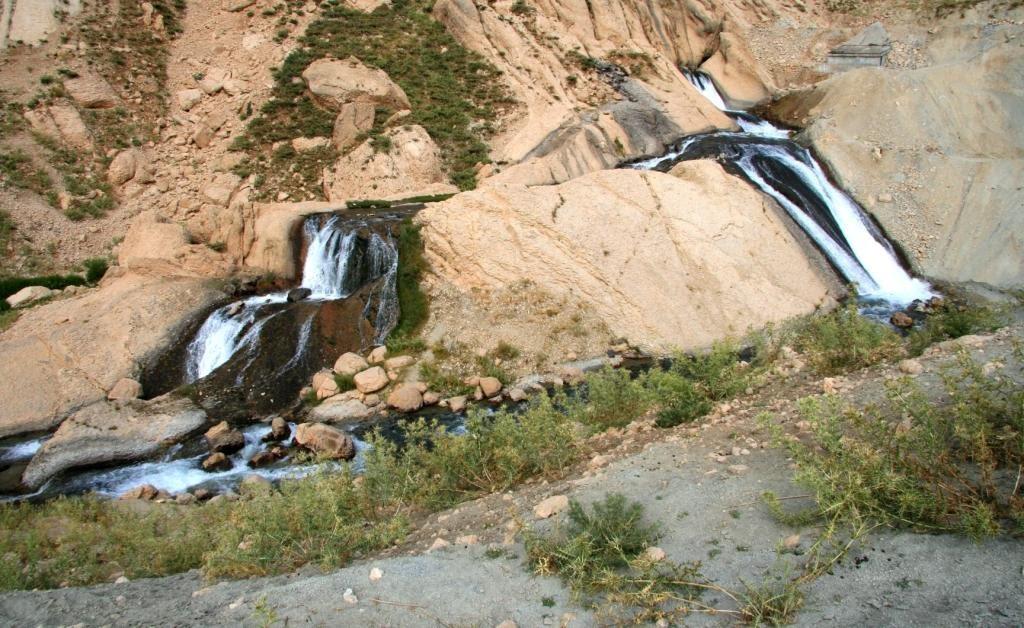 چشمه و آبشار کوهرنگ / نگین زردکوه بختیاری