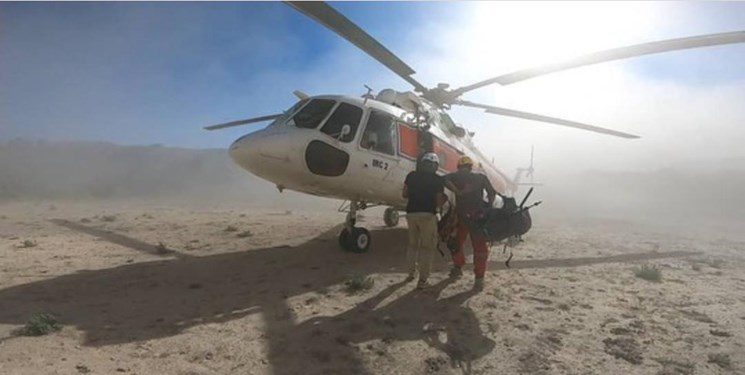 نجات مصدوم حادثه قله‌ دماوند/ تلاش نافرجام برای نجات مصدوم علم‌کوه