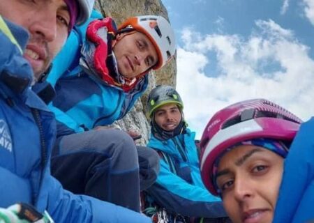 سنگنوردان ایرانی بر فراز برج قله اوشبا