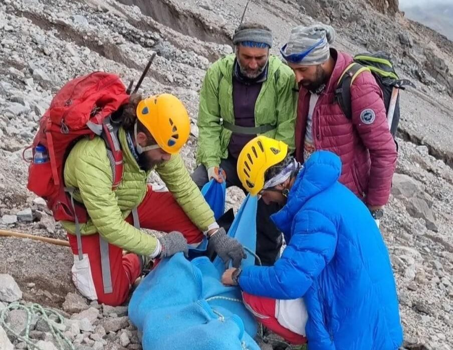 پیکر یک کوهنورد در ارتفاع ۴۹۰۰ متری دماوند پیدا شد