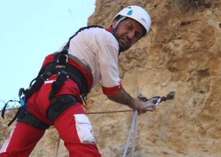 کوهنورد مصدوم در قله شاه‌دژ نجات یافت