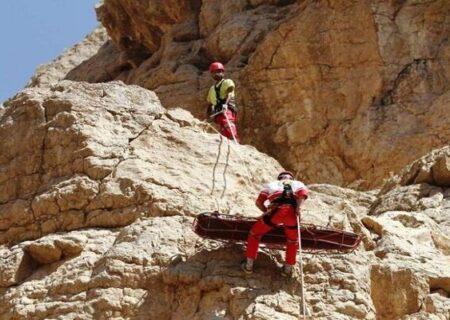 پلیس به دنبال کشف علت سقوط کوهنورد فوت‌شده در ارتفاعات عظیمیه
