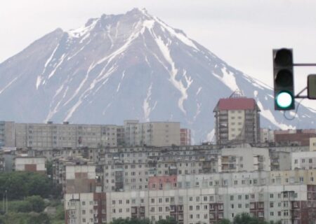 صعود به کوه آتشفشانی در روسیه جان ۶ کوهنورد را گرفت