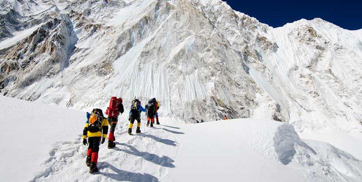 مرگ ۱۰ کوهنورد هندی براثر سقوط بهمن